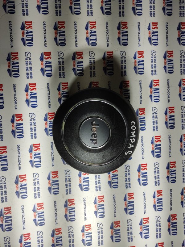 Подушка безопасности в руль Jeep compass 2013+ 2.4 P1SR37XDVAJ Б/У