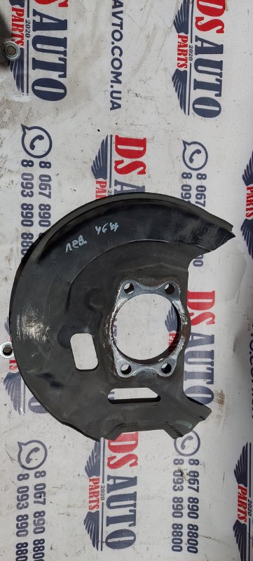 Пыльник тормозного диска левый Nissan Rogue 2015 2.5 41161-4BT0A Б/У