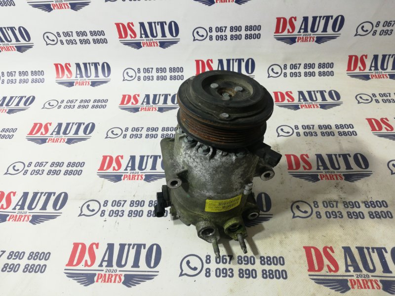 Компрессор кондиционера Ford Escape MK3 1.6