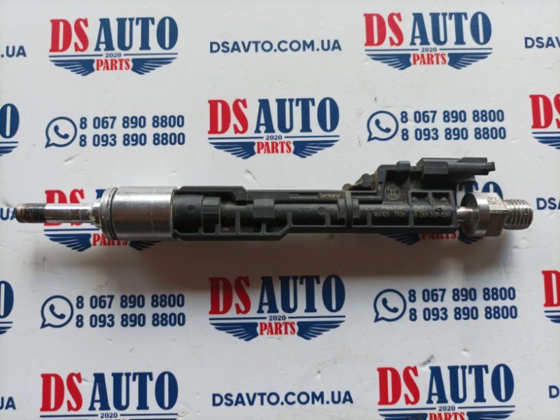 Форсунка топливная 328i XDrive 2016 f30 2.0