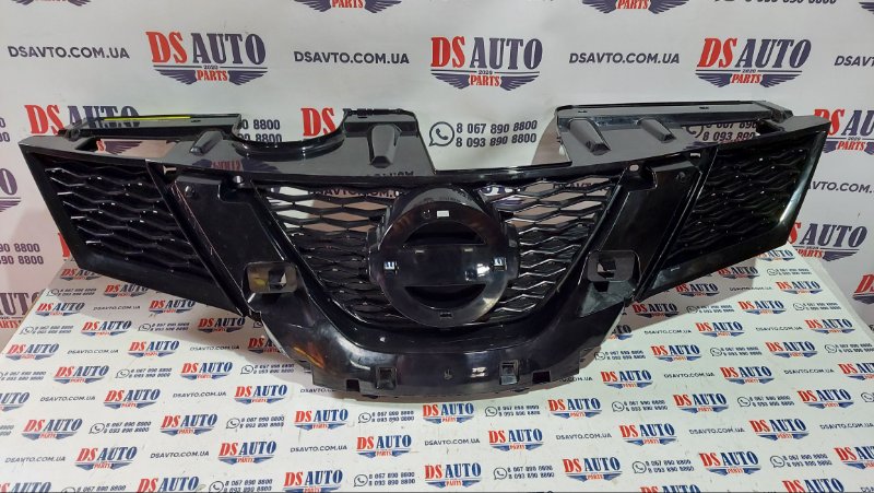 Решетка радиатора передняя Nissan Rogue 2016 2.5 623105ha0a Б/У
