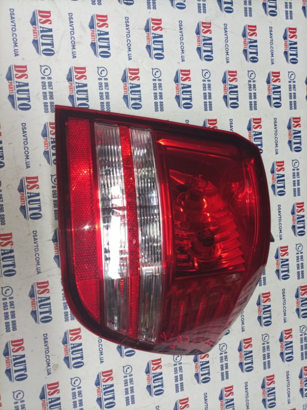 Фонарь крыла задний правый Dodge Journey 2014 2.4 68185888AA Б/У