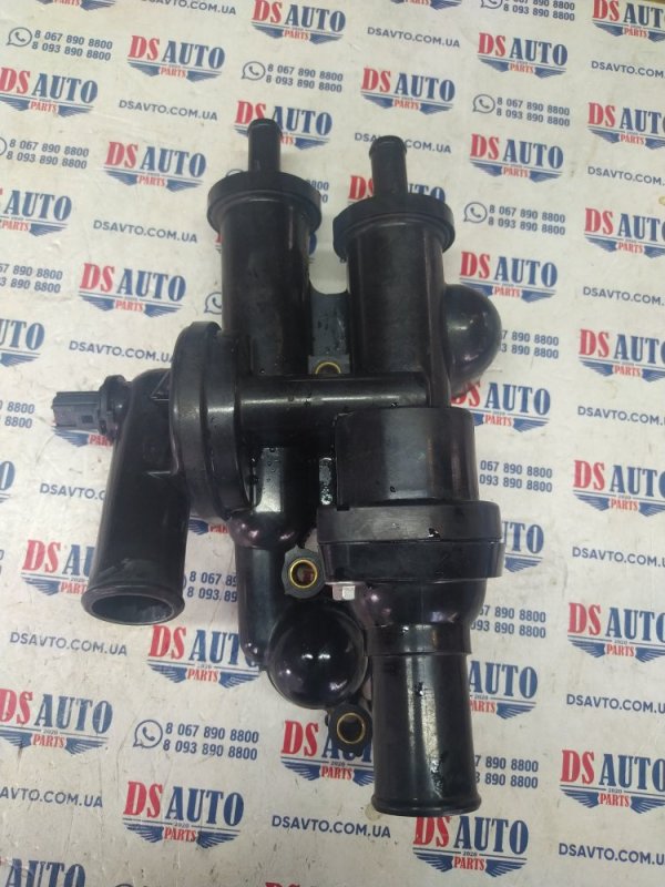 Корпус термостата Jeep PATRIOT 2016 2.4 68003582AB Б/У