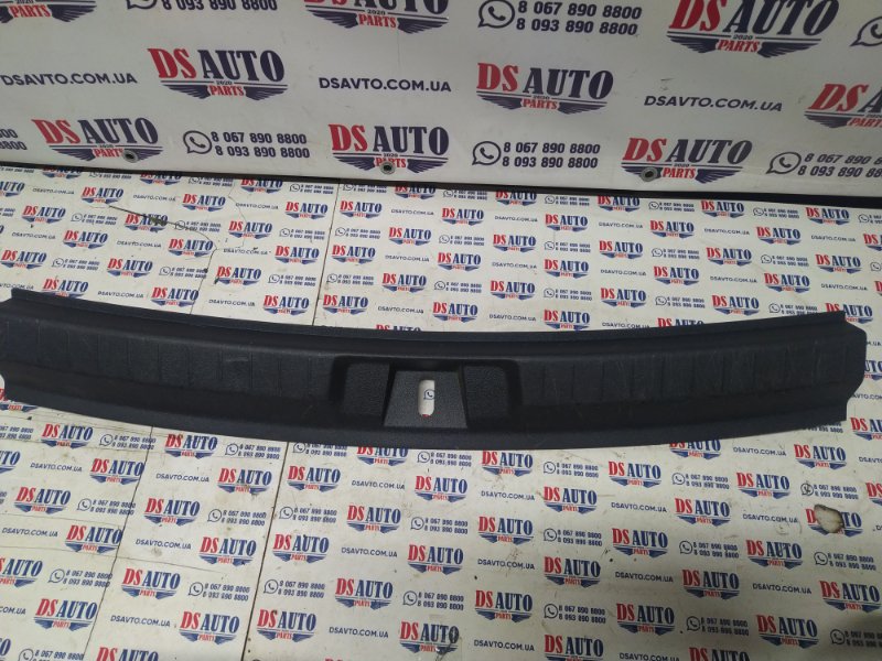 Накладка проема багажника Dodge Journey 2013 2.4 1BE73DX9AB Б/У