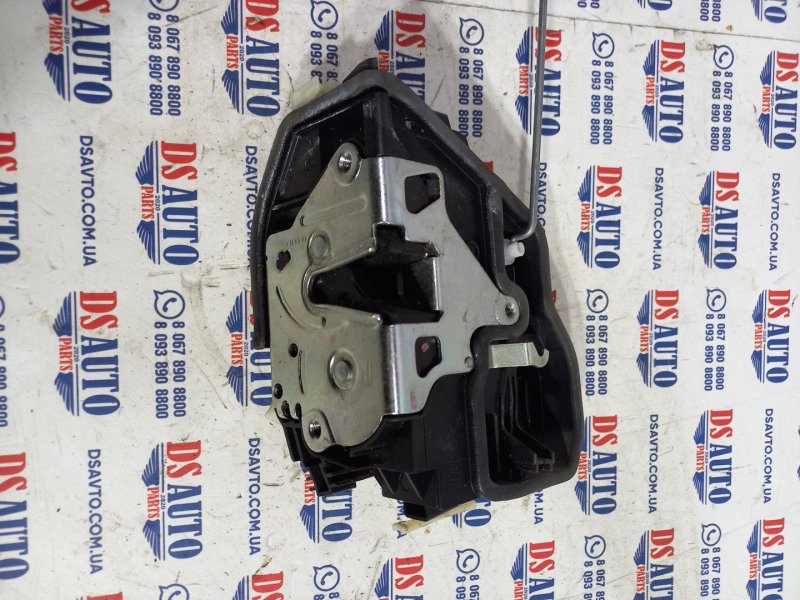 Замок боковой двери передний левый BMW 328i XDrive 2016 f30 2.0 7229461 Б/У