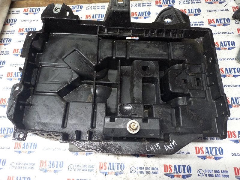 Подставка под аккумулятор Jeep cherokee KL 2.4 68186053AC Б/У