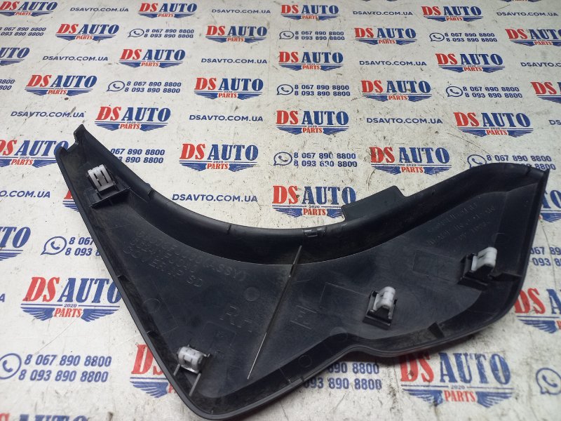 Накладка на торпедо передняя правая Subaru Forester 2015 S13 2.5 66073FJ060 Б/У