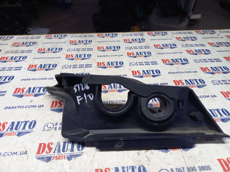 Уплотнитель кузова BMW 528 2013 F10 2.0 7555161 Б/У