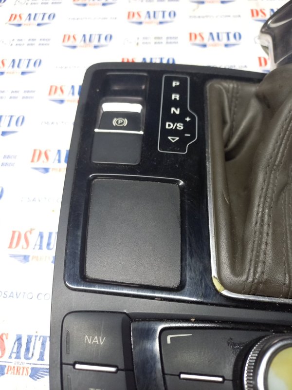 Панель управления A6 2012 C7 3.0 Панель управления A6 2012 C7 3.0