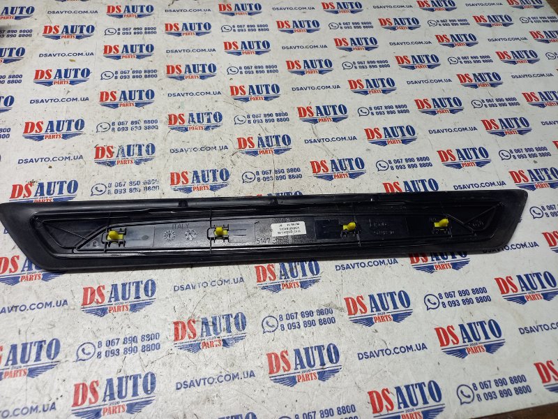 Накладка на порог наружная передняя правая 328 2014 f30 2.0