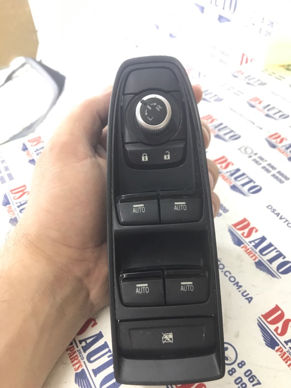 Блок управления стеклоподъемниками передний левый Subaru Outback 2020 B16 2.4 t 83071AN02A Б/У