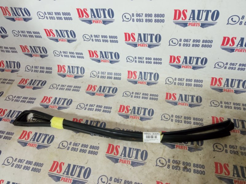 Уплотнитель стекла двери передний правый Subaru Outback 2020 B16 2.4 t 63527AN00A Б/У