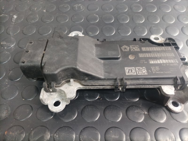 Блок управления АКПП Jeep Cherokee 2015 KL 2.4 68249614AA Б/У