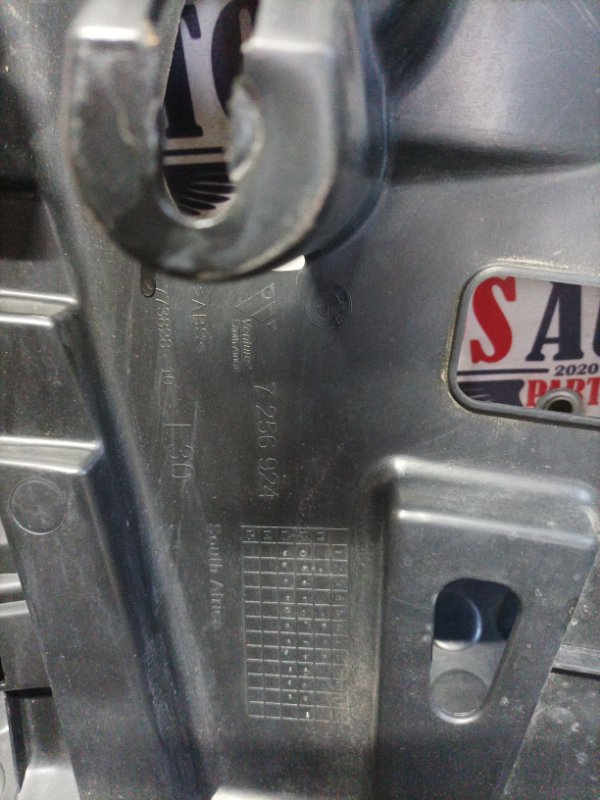 Кронштейн бампера задний правый 328i XDrive 2013 f30 2.0