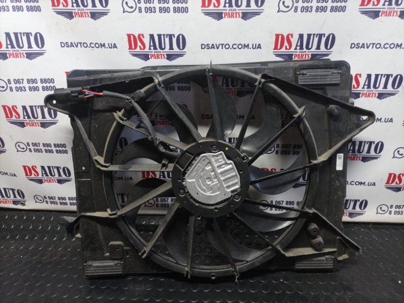 Запчасть диффузор радиатора Ford Escape 2020 Mk4 1.5 lx618c607ac Б/У Диффузор радиатора Ford Escape 2020 Mk4 1.5 lx618c607ac Б/У