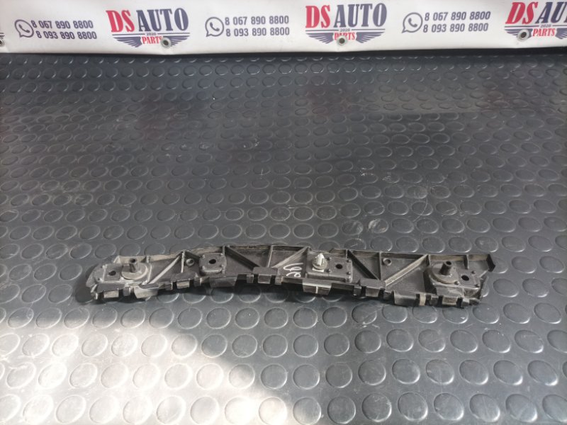 Кронштейн бампера задний левый Ford Escape МК3 1.5 Кронштейн бампера задний левый Ford Escape МК3 1.5