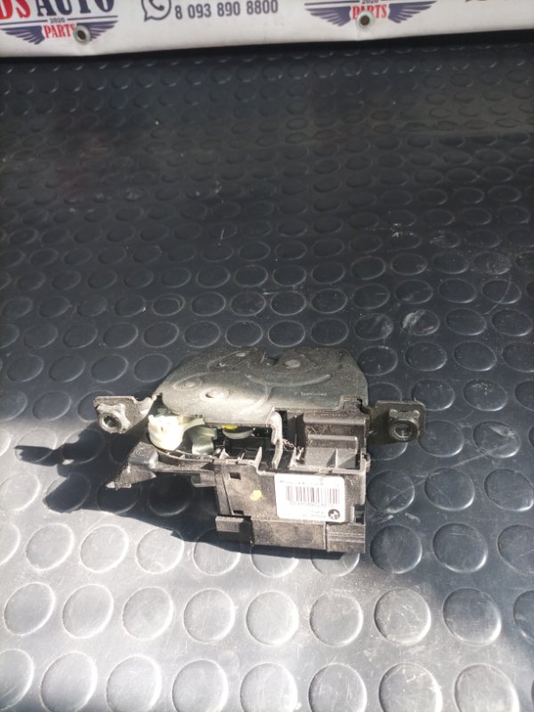 Замок багажника задний BMW 528 2012 F10 2.0 51247269543 Б/У