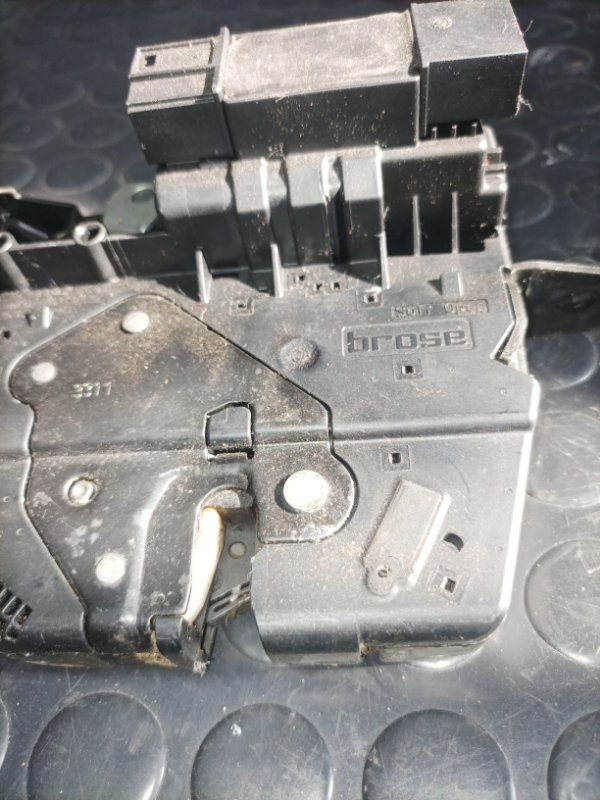 Замок багажника задний 528 2012 F10 2.0