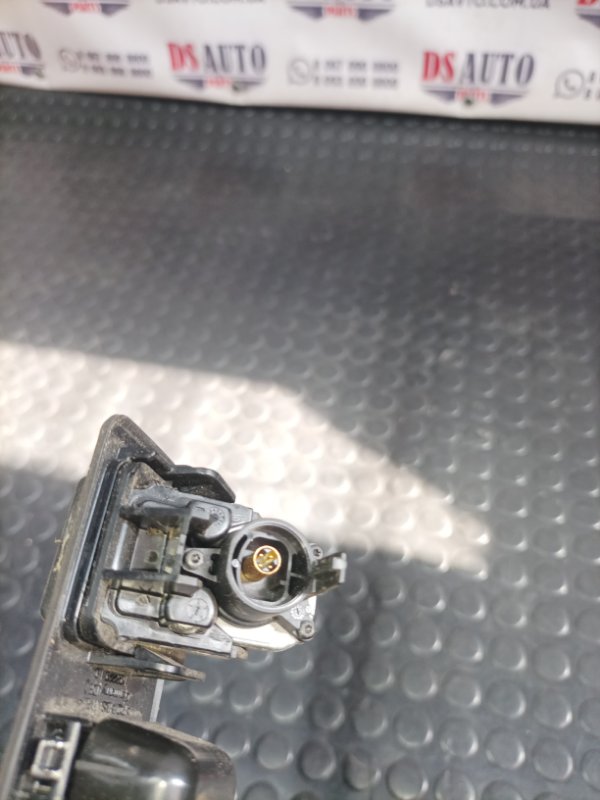 Камера заднего вида задняя 528 2012 F10 2.0