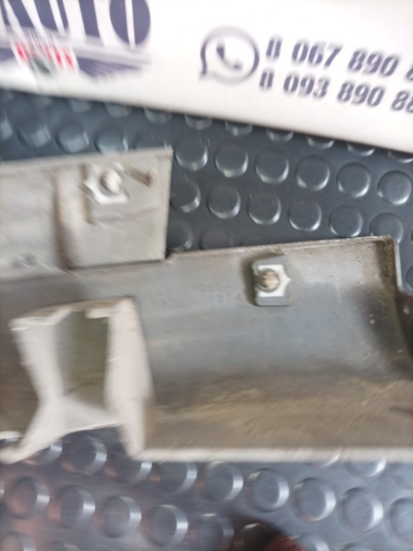 Запчасть молдинг порога левый Ford Fusion 2013 1.6 ds73f101d57aa Б/У Молдинг порога левый Ford Fusion 2013 1.6 ds73f101d57aa Б/У