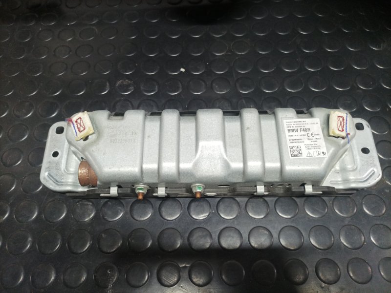 Подушка безопасности в колени передняя правая X1 2016 F48