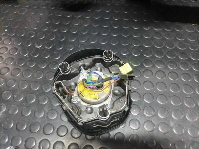 Подушка безопасности в руль передняя BMW X1 F48