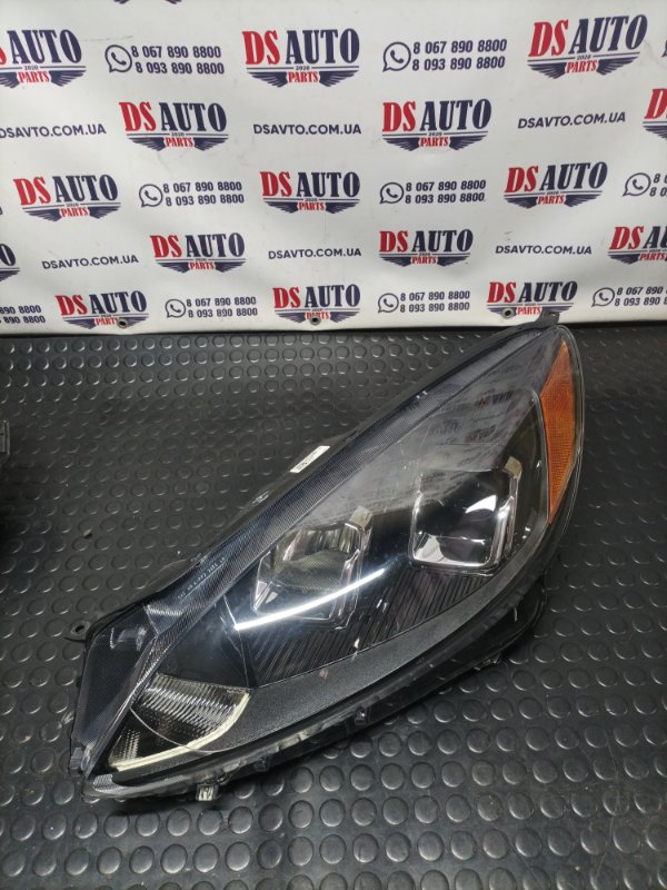 Запчасть фара галогеновая передняя левая Ford Escape 2020 Mk4 1.5 lj6b13w030 Б/У Фара галогеновая передняя левая Ford Escape 2020 Mk4 1.5 lj6b13w030 Б/У