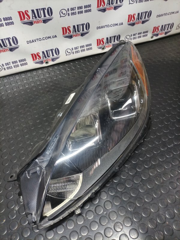 Фара галогеновая передняя левая Escape 2020 Mk4 1.5 Фара галогеновая передняя левая Escape 2020 Mk4 1.5