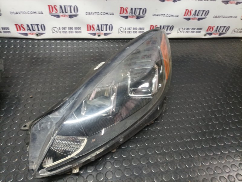 Запчасть фара галогеновая передняя левая Ford Escape 2019 Mk4 1.5 lj6b13w030 Б/У Фара галогеновая передняя левая Ford Escape 2019 Mk4 1.5 lj6b13w030 Б/У