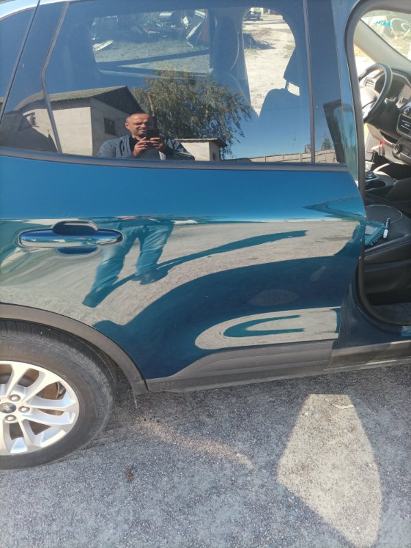 Запчасть дверь боковая задняя правая Ford Escape 2020 Mk4 1.5 Б/У Дверь боковая задняя правая Ford Escape 2020 Mk4 1.5 Б/У