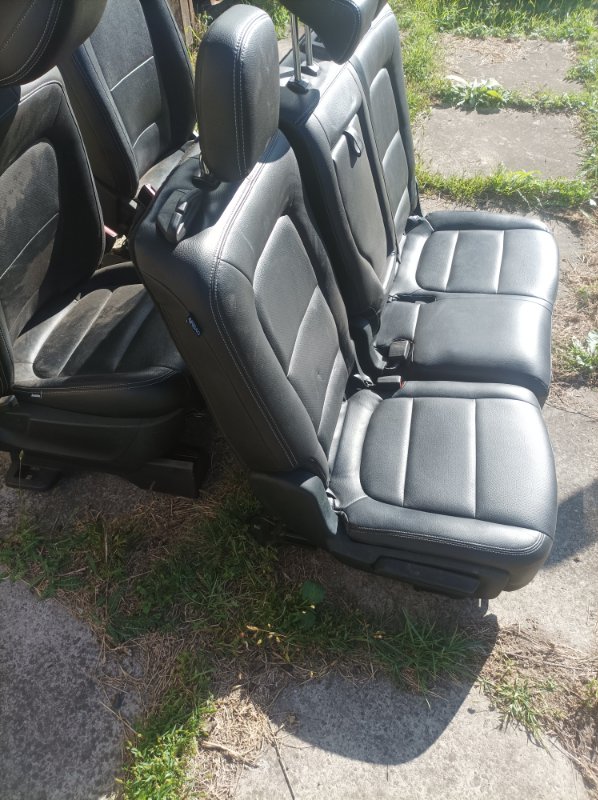 Сиденья комплект Escape 2020 Mk4 2.5 Сиденья комплект Escape 2020 Mk4 2.5