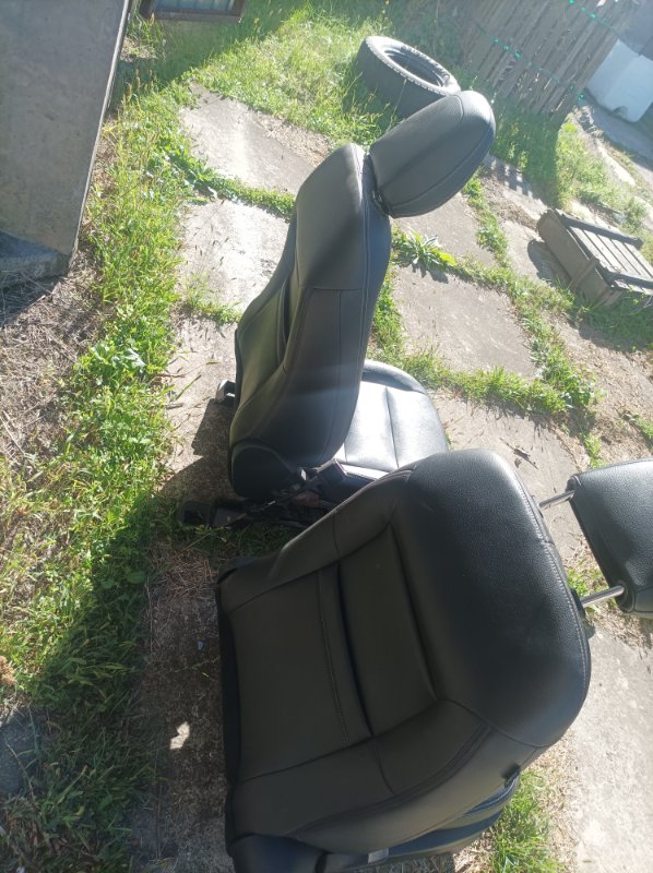 Сиденья комплект Escape 2020 Mk4 2.5 Сиденья комплект Escape 2020 Mk4 2.5