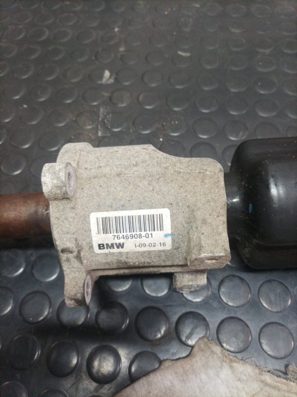 Полуось моста передний правый BMW X1 F48