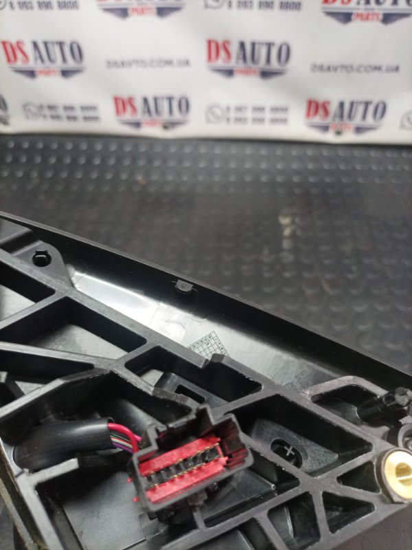 Зеркало заднего вида боковое правое Ford Escape Mk4 1.5 Зеркало заднего вида боковое правое Ford Escape Mk4 1.5