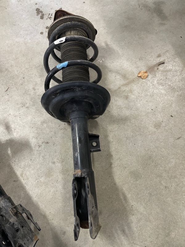 Стойка подвески передняя правая Subaru solterra 2023 48510-42A50 Б/У