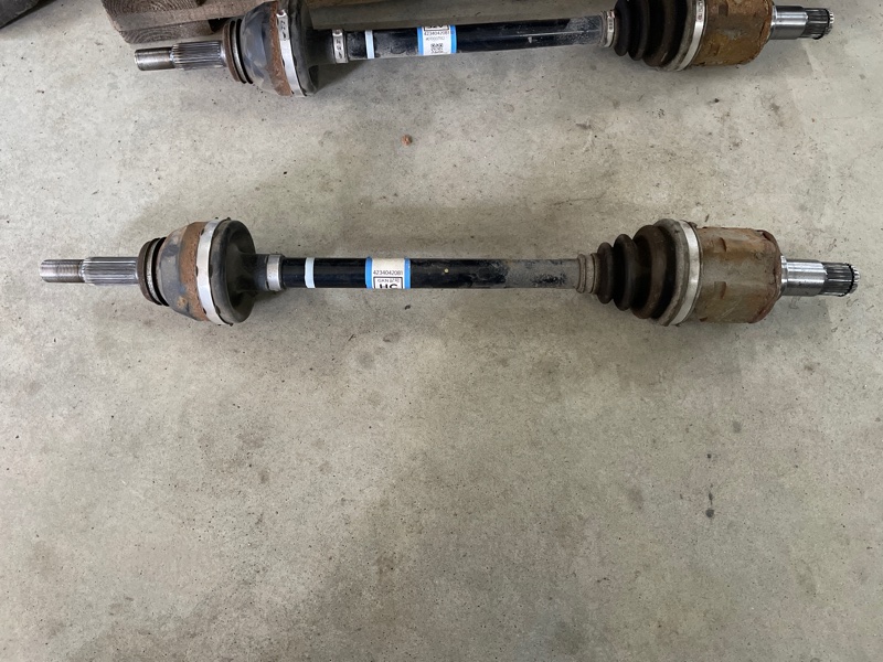 Полуось моста задний Subaru solterra 2023 4234042081 Б/У