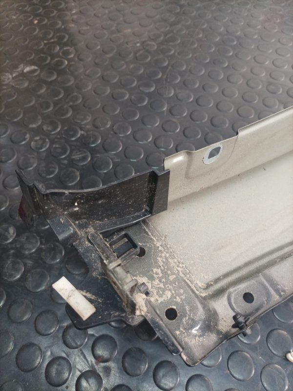 Крыло переднее левое X1 2016 F48