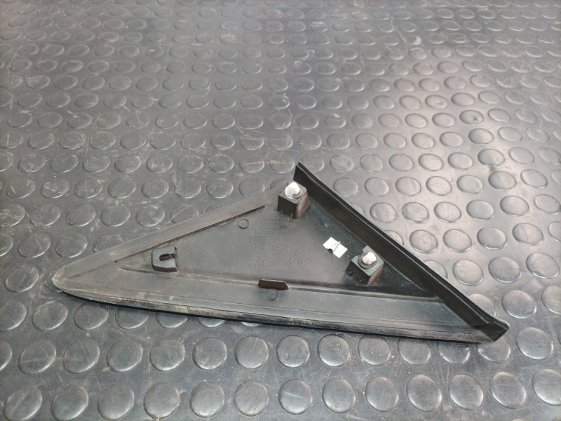 Треугольник крыла передний левый Ford Escape МК3 1.6 Треугольник крыла передний левый Ford Escape МК3 1.6