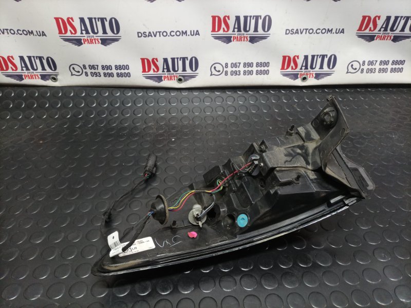 Фонарь крыла задний левый Ford Escape Mk4 1.5 Фонарь крыла задний левый Ford Escape Mk4 1.5