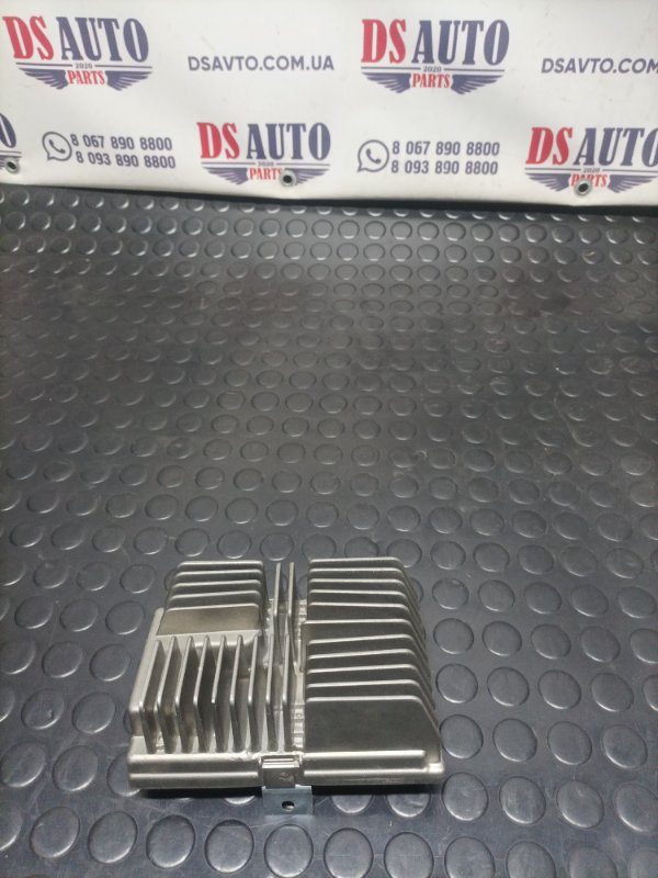 Запчасть усилитель звука BMW X1 2016 F48 65129387656 Б/У Усилитель звука BMW X1 2016 F48 65129387656 Б/У