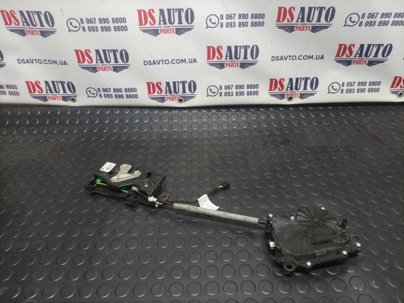 Запчасть замок двери багажника BMW X1 2016 F48 c33240103 Б/У Замок двери багажника BMW X1 2016 F48 c33240103 Б/У