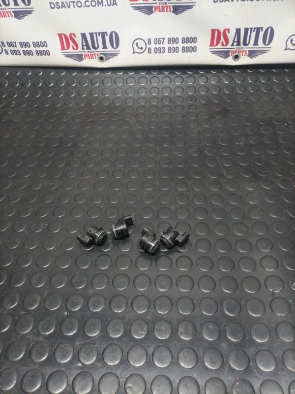 Запчасть датчик парковки BMW X1 2016 F48 9274428 Б/У Датчик парковки BMW X1 2016 F48 9274428 Б/У