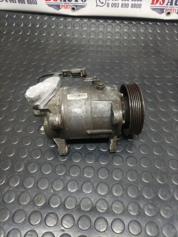 Компрессор кондиционера X1 2016 F48 Компрессор кондиционера X1 2016 F48