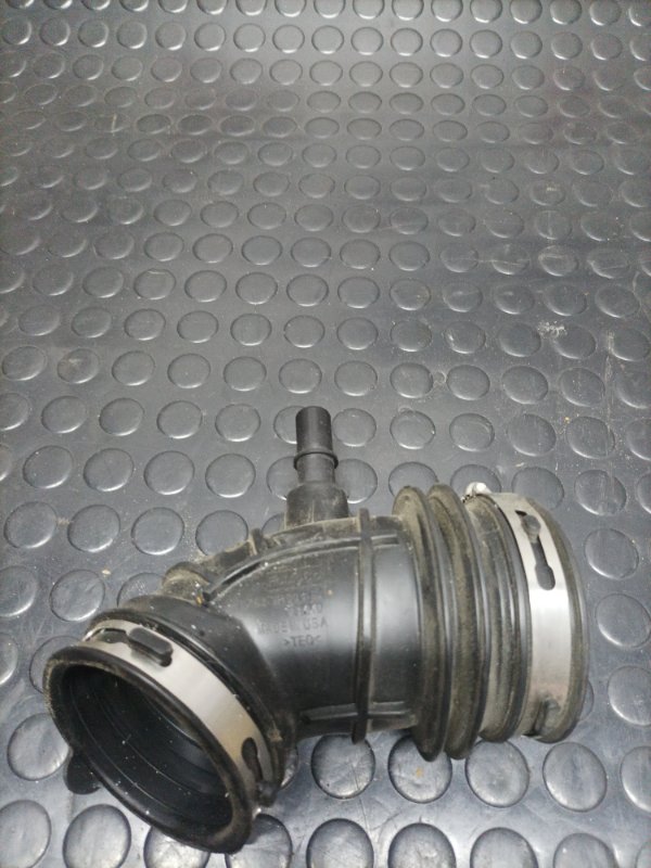 Патрубок воздушного фильтра Ford Escape 2020 Mk4 2.5 lx619r504fa Б/У