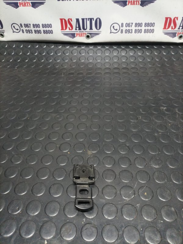 Кронштейн решетки радиатора передний левый Ford Escape 2020 Mk4 2.5 2501875 Б/У