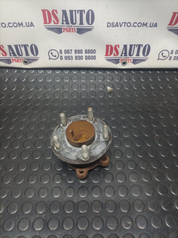 Запчасть ступица задняя Ford Escape 2019 Mk4 1.5 LX6Z1109A Б/У Ступица задняя Ford Escape 2019 Mk4 1.5 LX6Z1109A Б/У