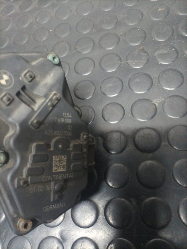 Дроссельная заслонка X1 2016 F48 Дроссельная заслонка X1 2016 F48