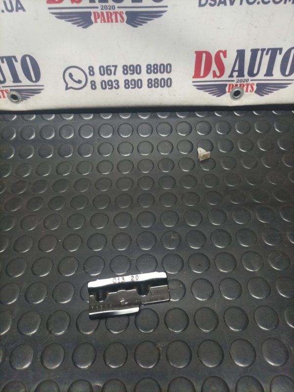 Крепление аккумулятора Ford Escape 2020 Mk4 2.5 ft4b10718ac Б/У