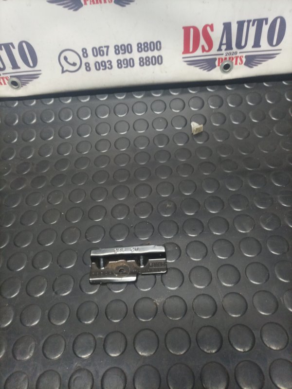 Крепление аккумулятора Ford Escape 2020 Mk4 2.5 ft4b10718ac Б/У