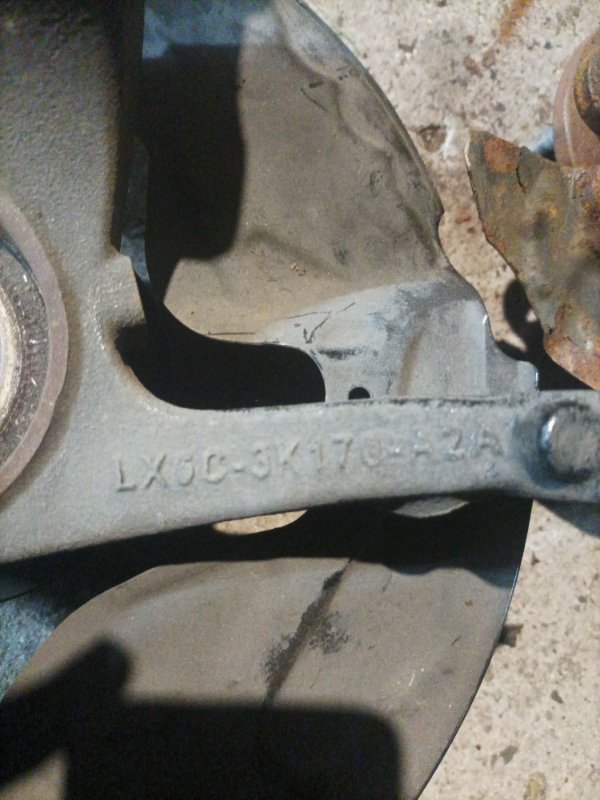 Цапфа передняя правая Ford Escape 2019 Mk4 1.5 LX6Z3K185M Б/У